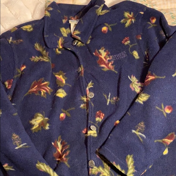 VTG fleece button up🍂 - Picture 9 of 9